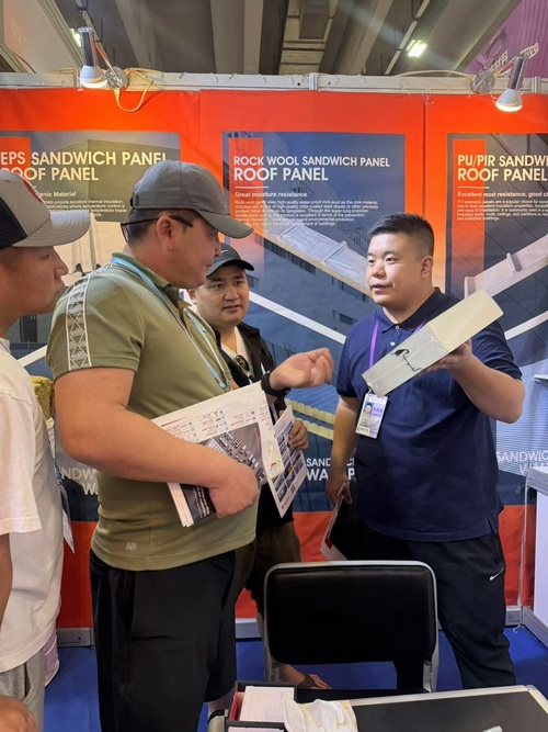 Tony meeing friends at Canton Fair